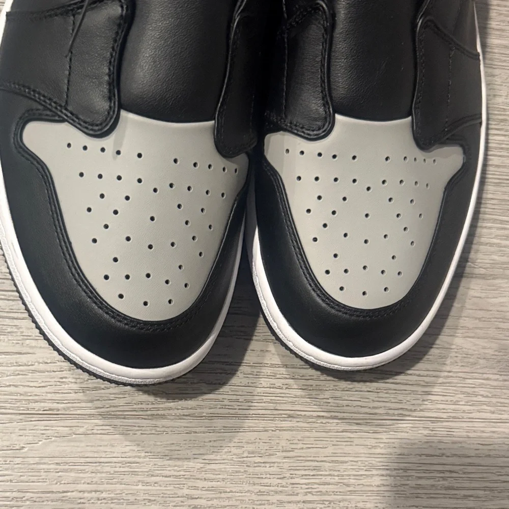 Nike Men's Black and Gray Golf Sneakers
